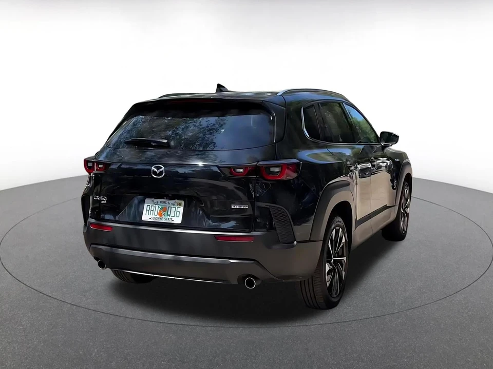 2025 Mazda CX-50 - Image 13 of 31