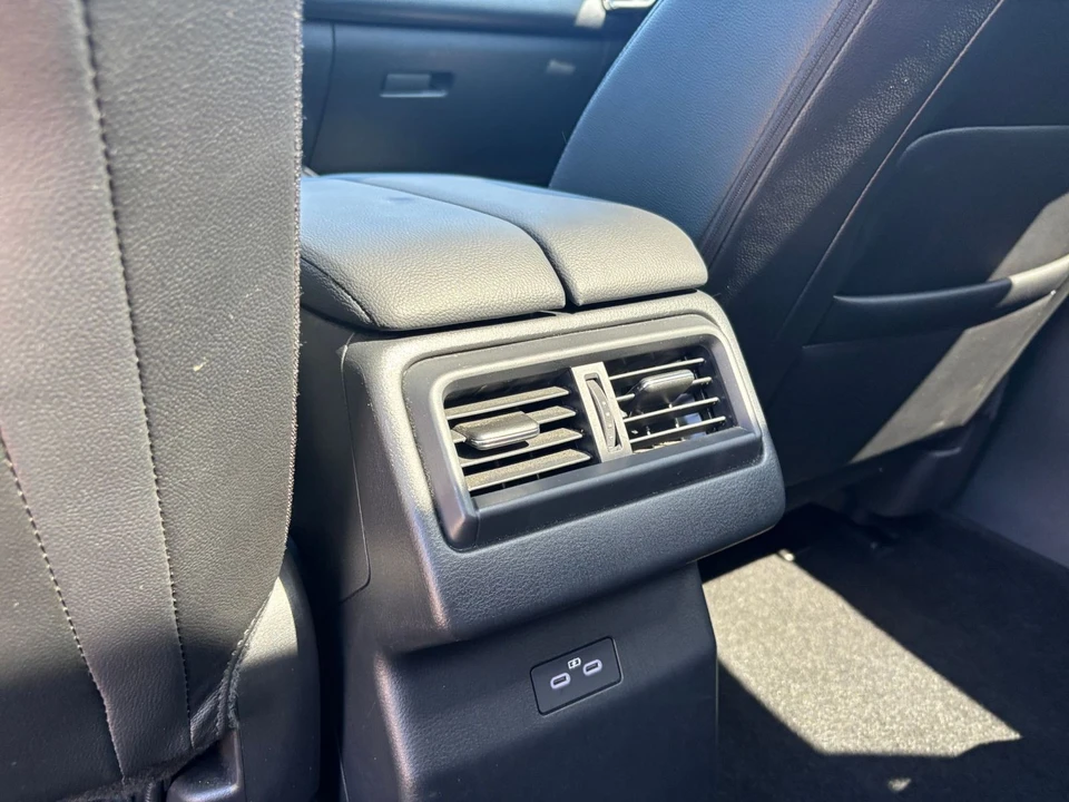 2025 Mazda CX-50 - Image 22 of 31