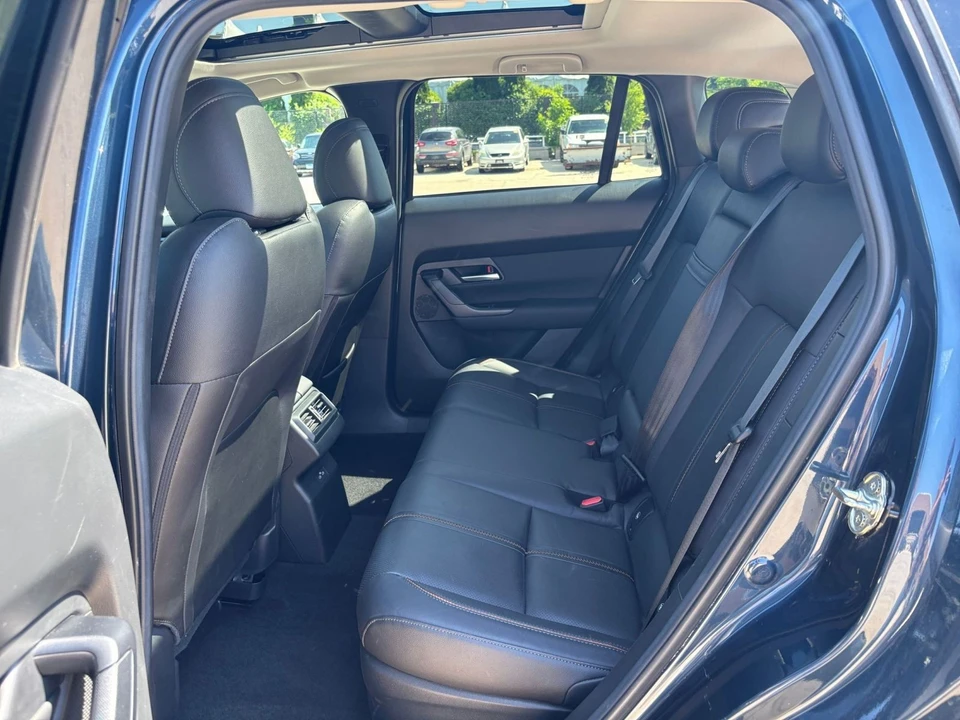 2025 Mazda CX-50 - Image 24 of 31