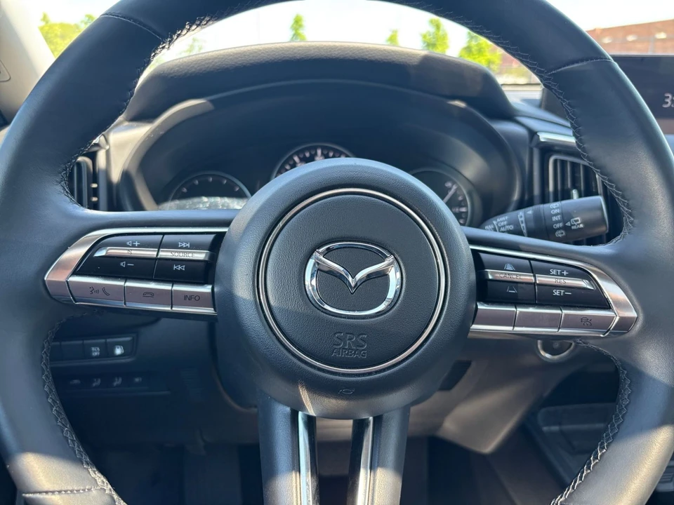 2025 Mazda CX-50 - Image 26 of 31