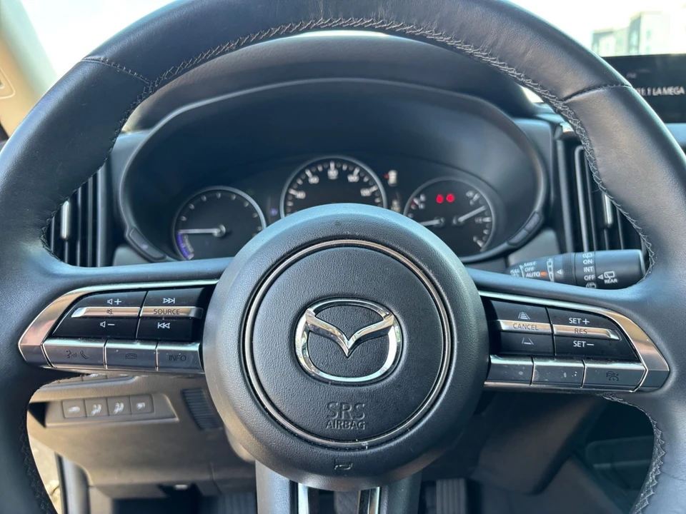 2025 Mazda CX-50 - Image 25 of 31