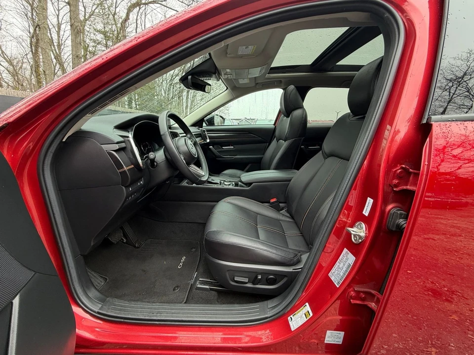 2025 Mazda CX-50 - Image 23 of 31