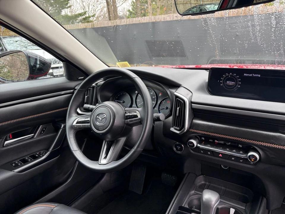 2025 Mazda CX-50 - Image 30 of 31
