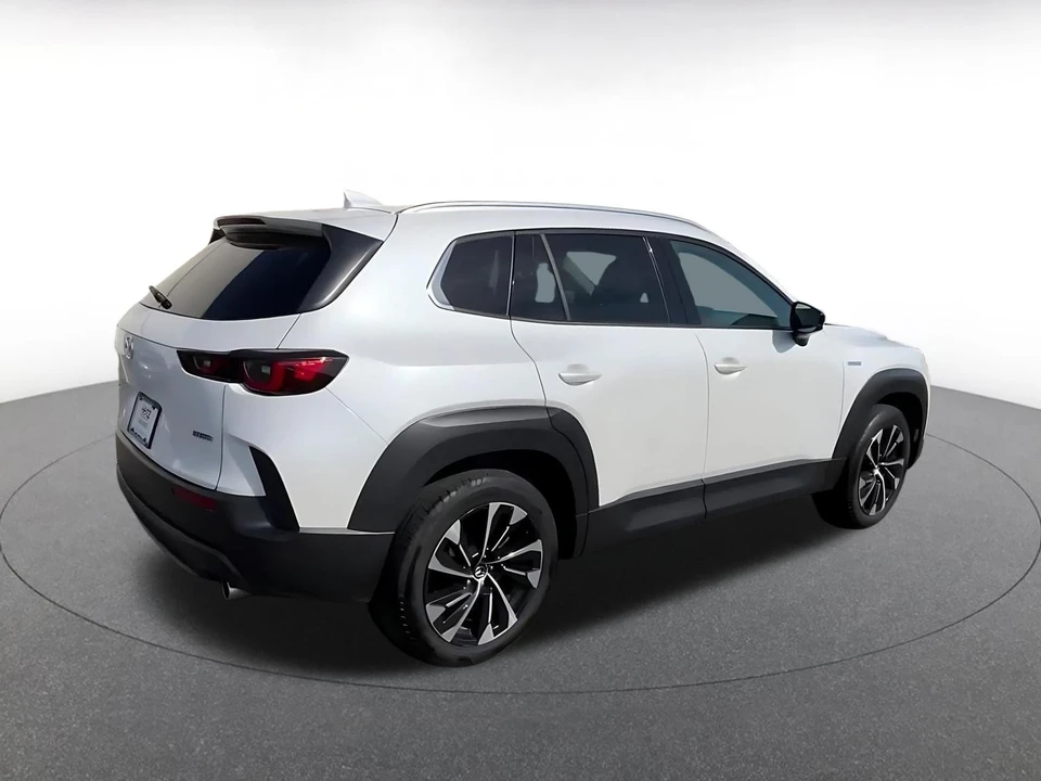 2025 Mazda CX-50 - Image 11 of 31