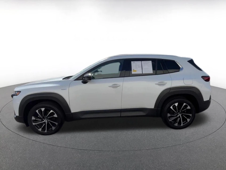 2025 Mazda CX-50 - Image 7 of 31