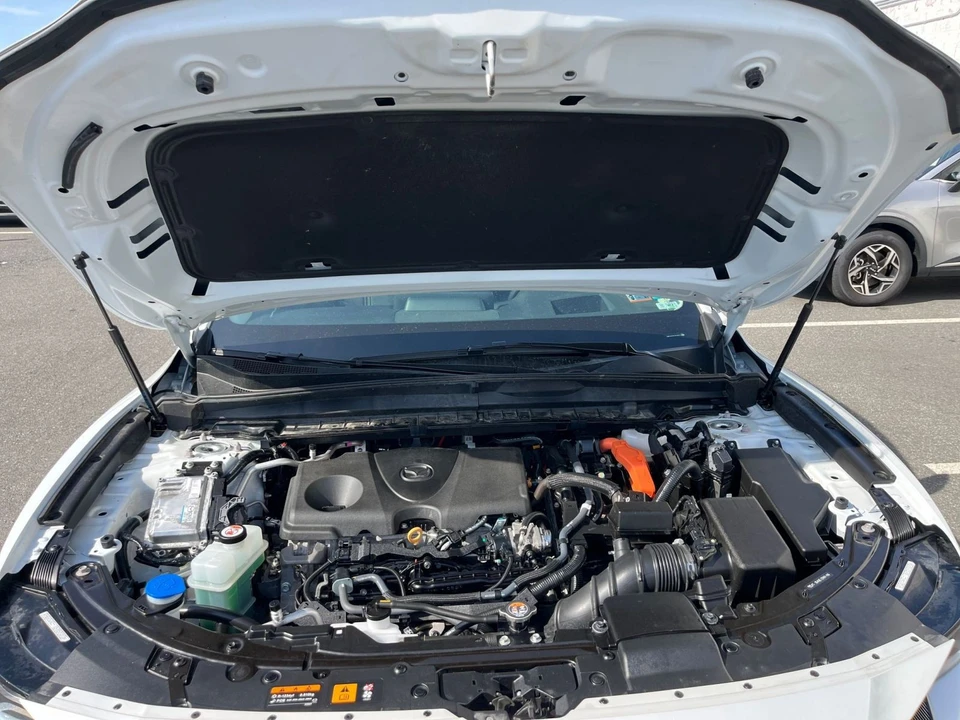 2025 Mazda CX-50 - Image 29 of 31