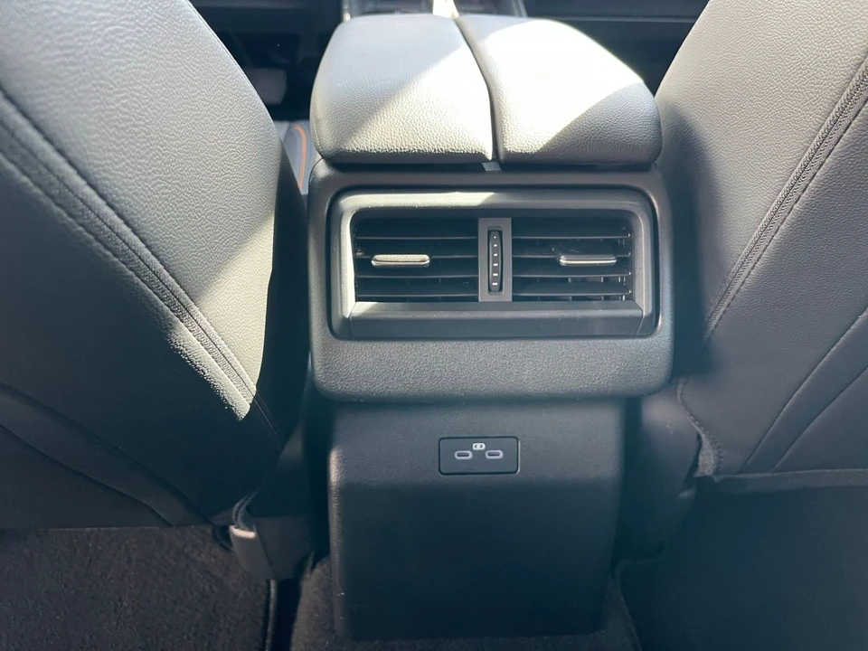 2025 Mazda CX-50 - Image 26 of 31