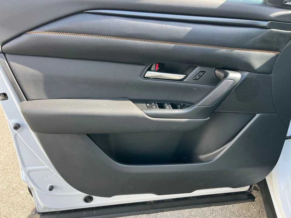 2025 Mazda CX-50 - Image 20 of 31