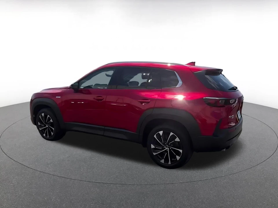 2025 Mazda CX-50 - Image 12 of 31