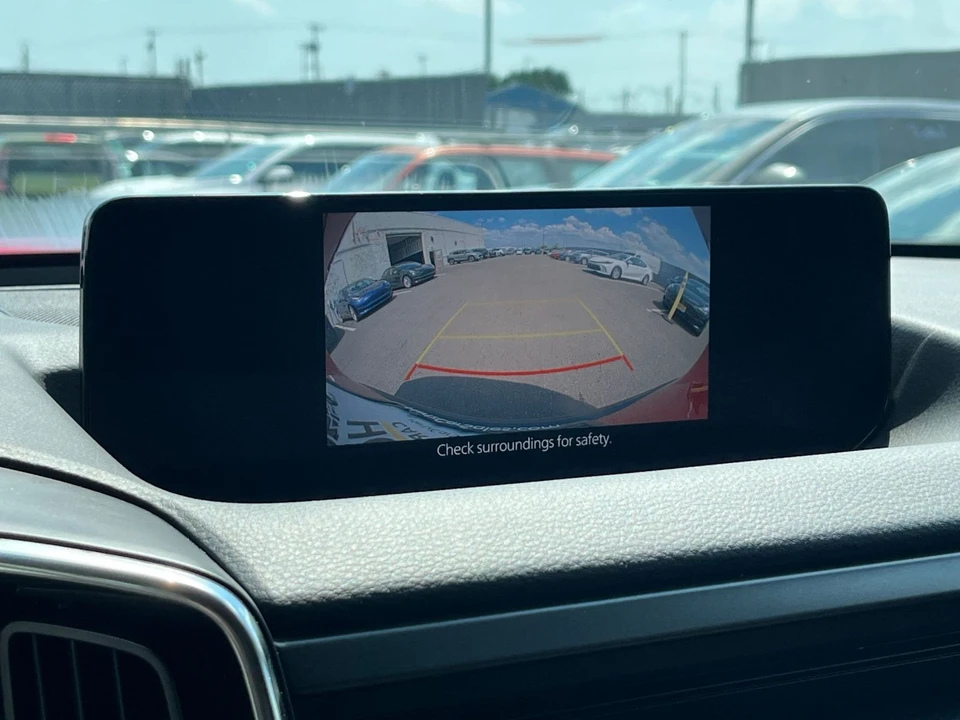 2025 Mazda CX-50 - Image 23 of 31