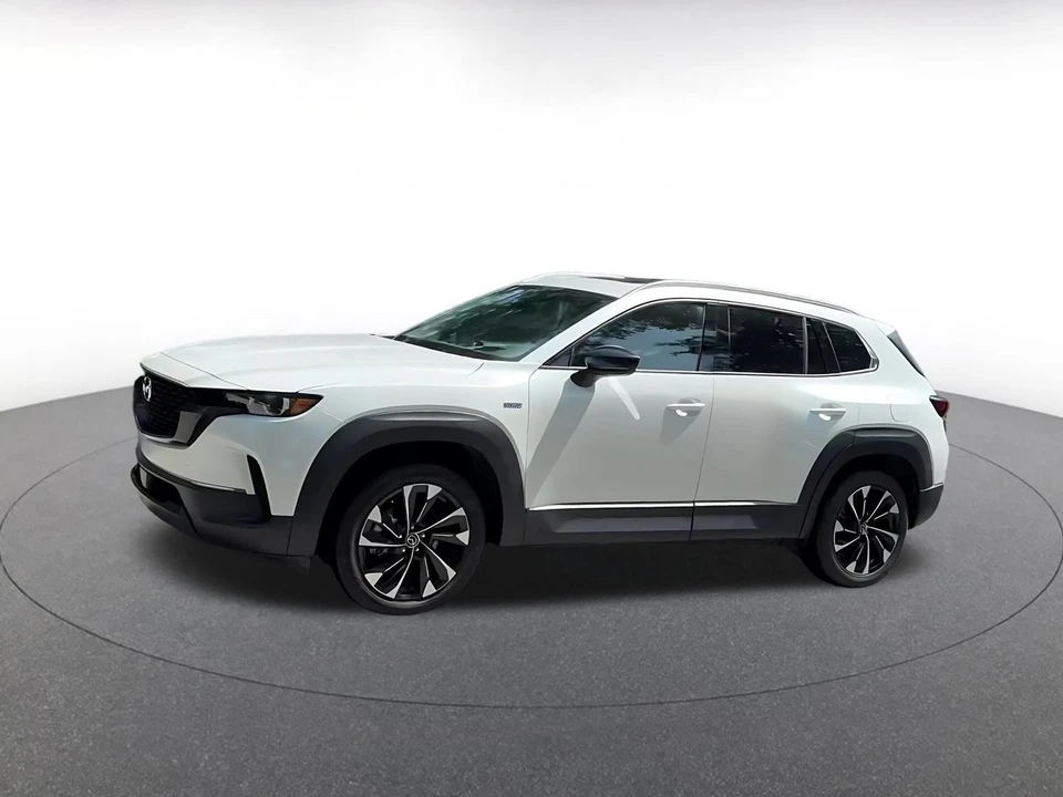 2025 Mazda CX-50 - Image 8 of 31