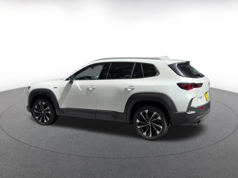 2025 Mazda CX-50 - Image 11 of 31