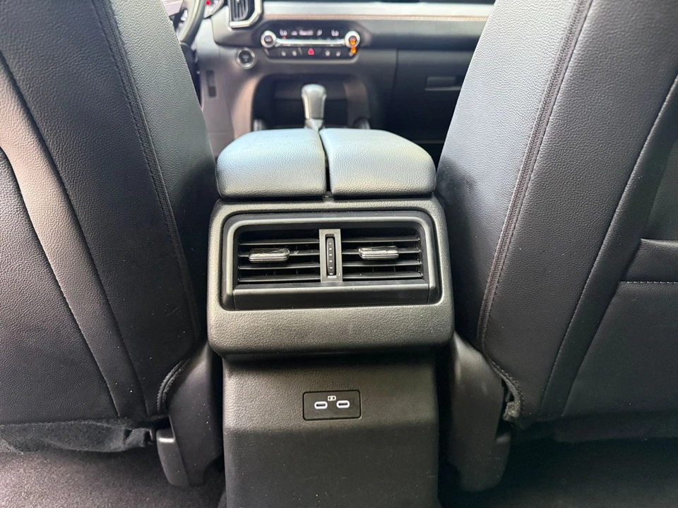 2025 Mazda CX-50 - Image 24 of 31
