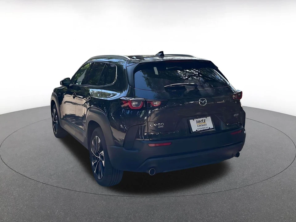 2025 Mazda CX-50 - Image 5 of 10