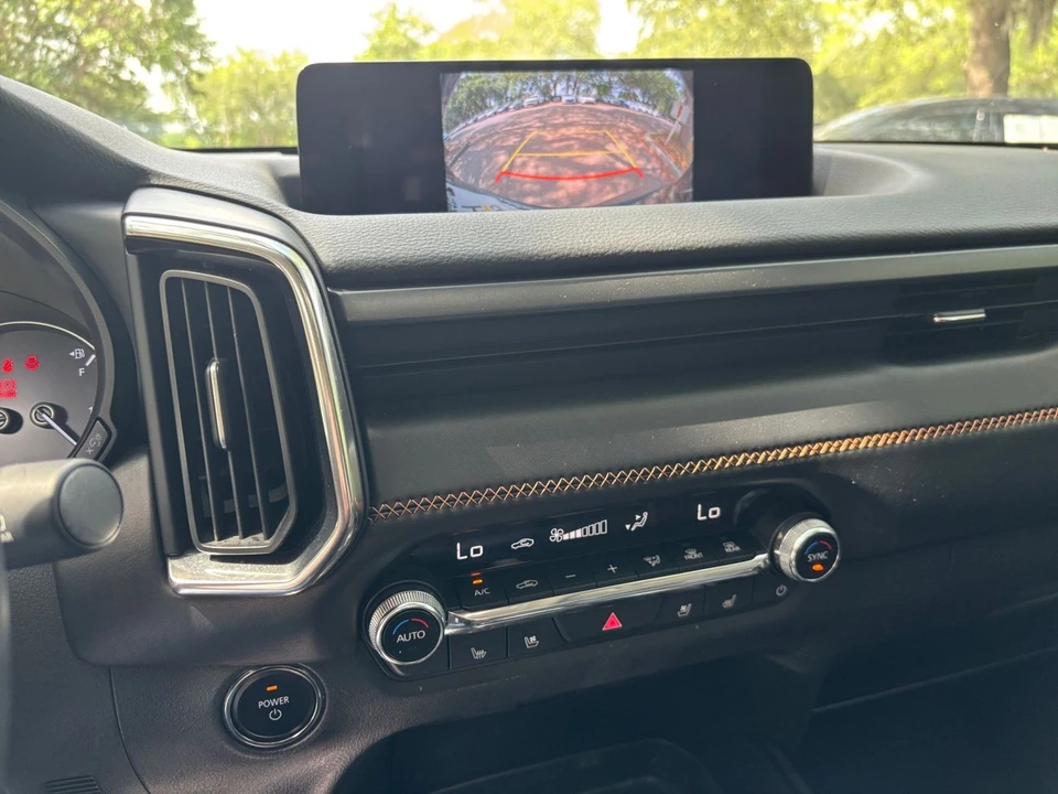 2025 Mazda CX-50 - Image 19 of 31