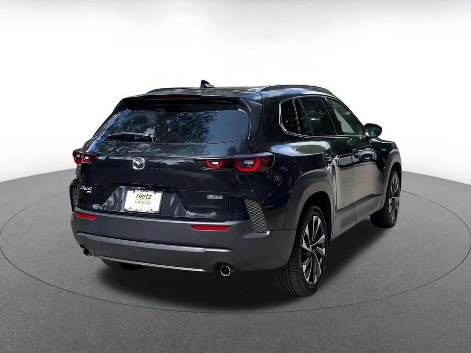 2025 Mazda CX-50 - Image 17 of 31