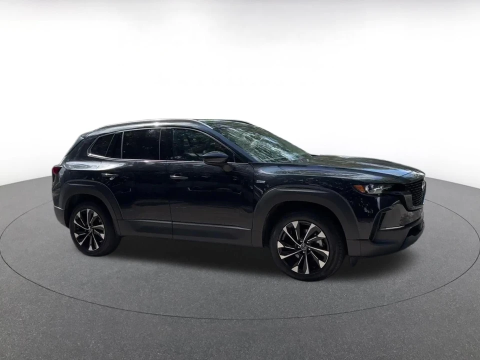 2025 Mazda CX-50 - Image 2 of 31