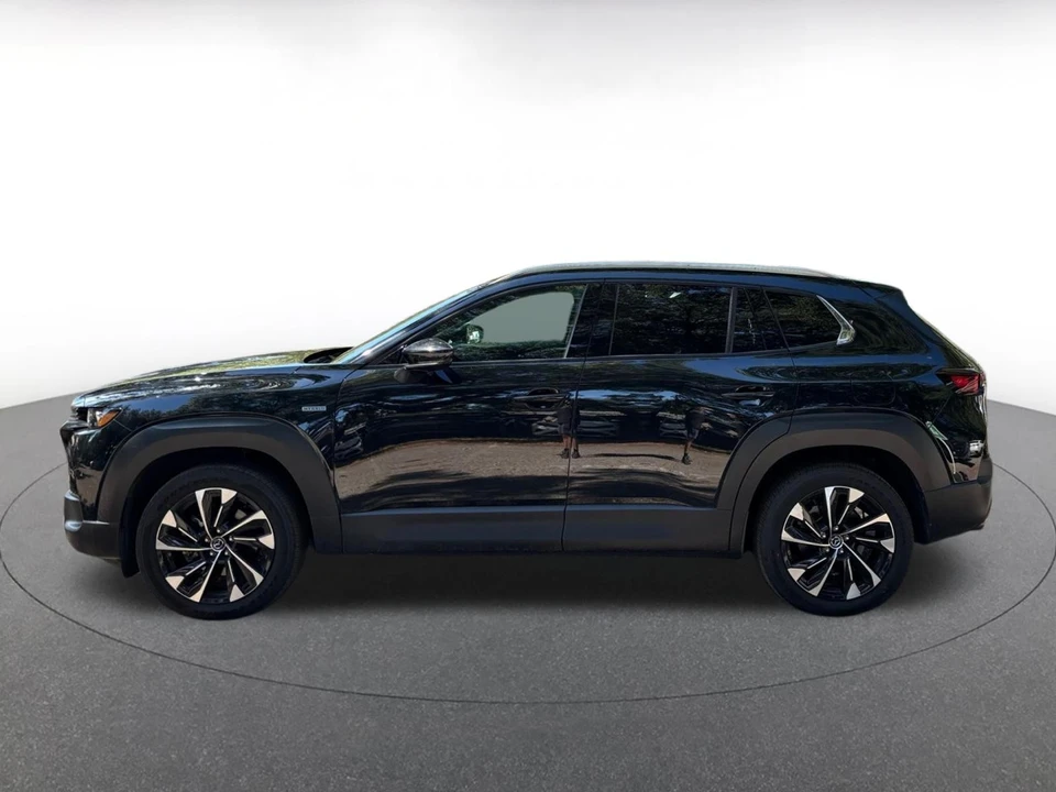 2025 Mazda CX-50 - Image 4 of 10