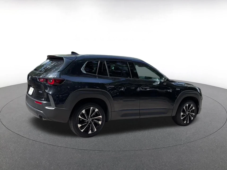 2025 Mazda CX-50 - Image 13 of 31