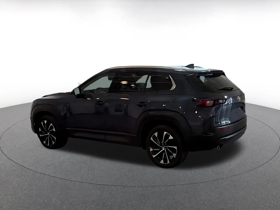 2025 Mazda CX-50 - Image 4 of 31