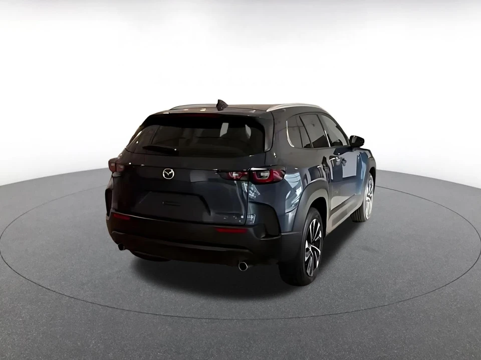 2025 Mazda CX-50 - Image 14 of 31
