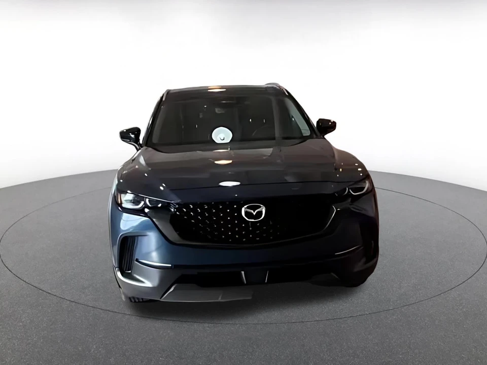 2025 Mazda CX-50 - Image 18 of 31