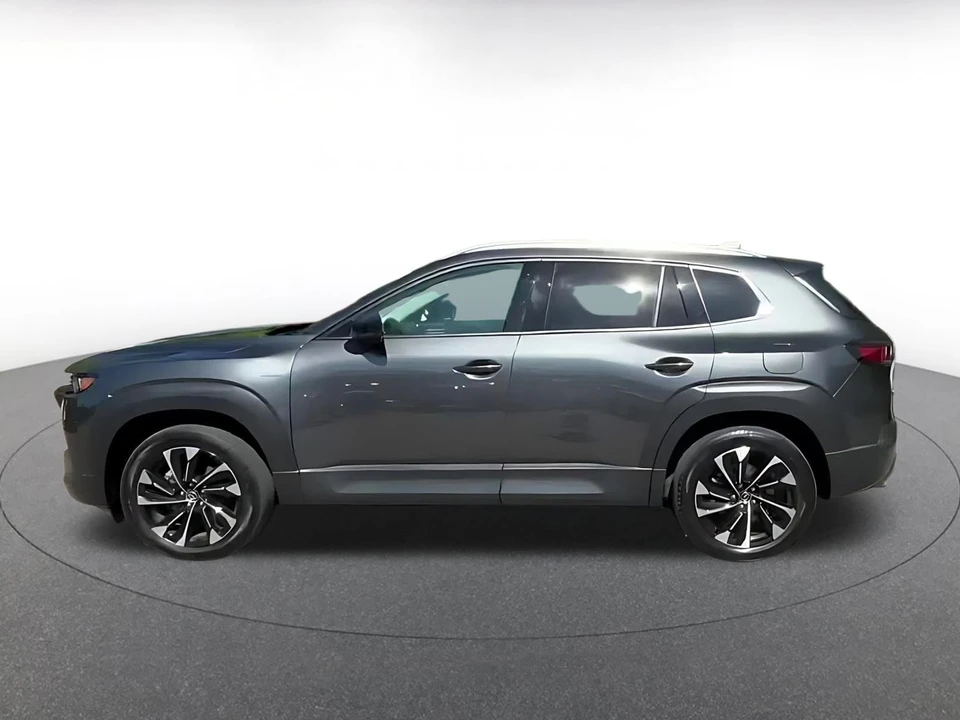 2025 Mazda CX-50 - Image 11 of 31