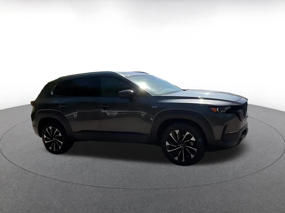 2025 Mazda CX-50 - Image 2 of 31