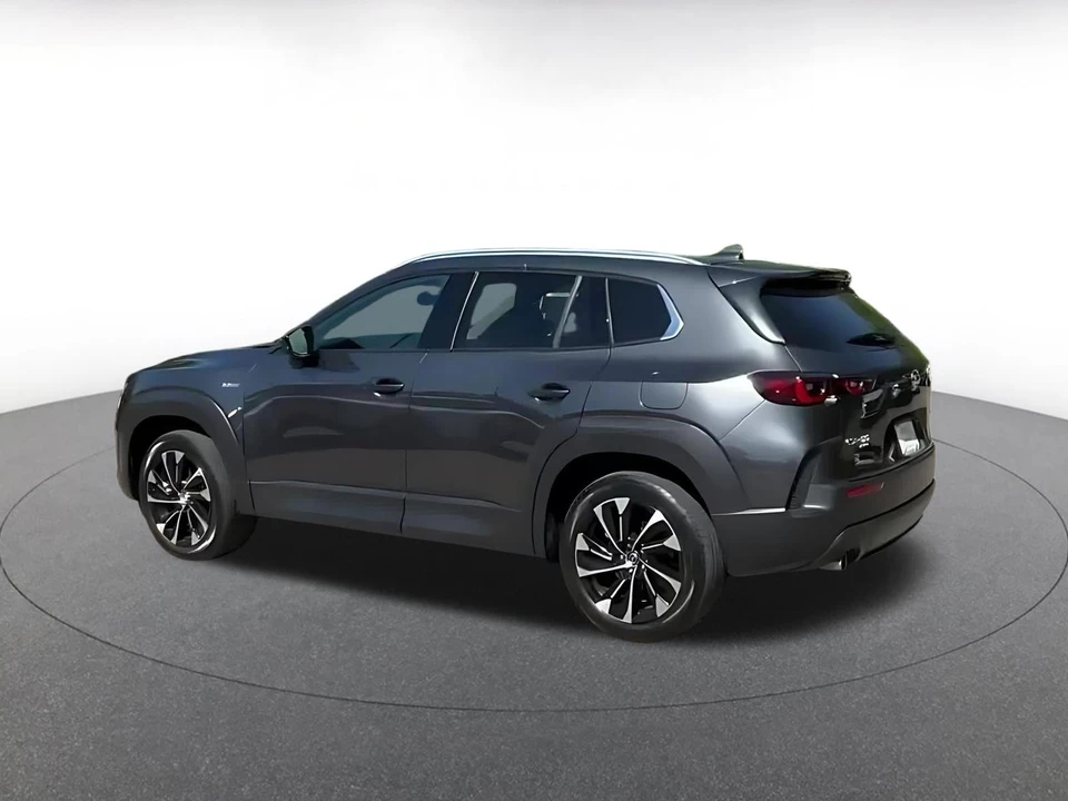 2025 Mazda CX-50 - Image 8 of 31