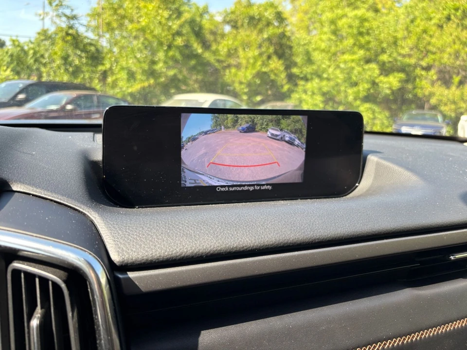 2025 Mazda CX-50 - Image 20 of 31
