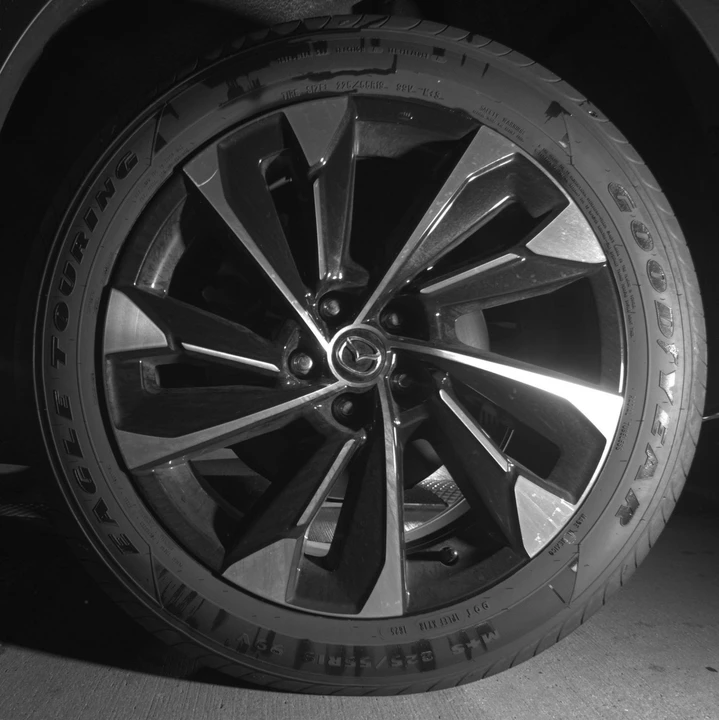 2025 Mazda CX-50 - Image 19 of 24