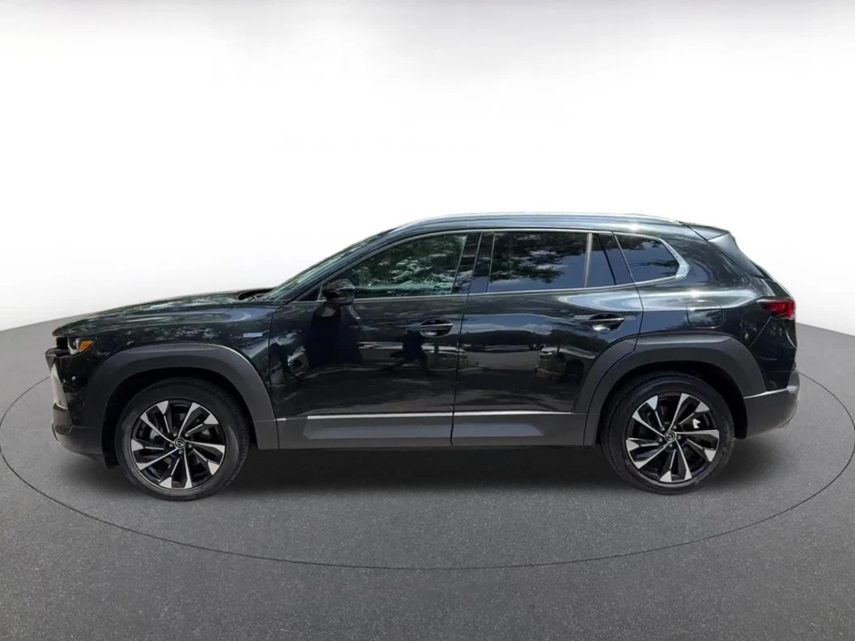 2025 Mazda CX-50 - Image 11 of 31