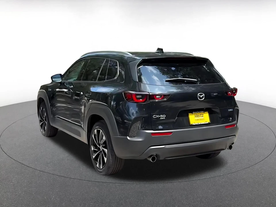 2025 Mazda CX-50 - Image 14 of 31
