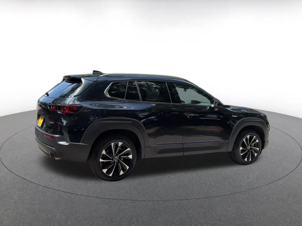 2025 Mazda CX-50 - Image 18 of 31