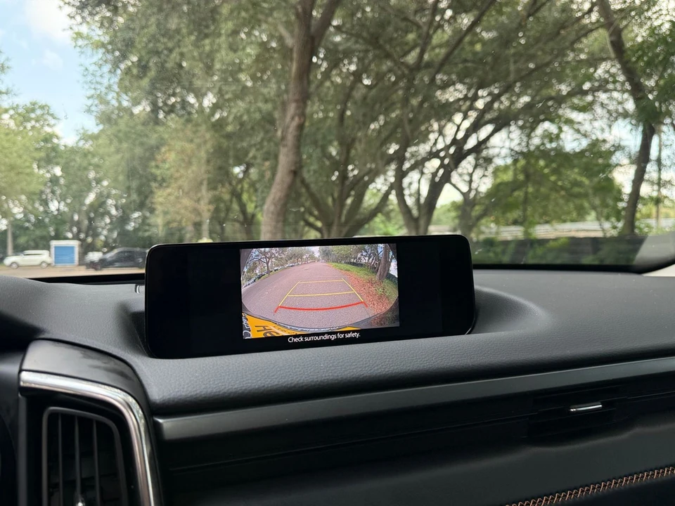 2025 Mazda CX-50 - Image 26 of 31
