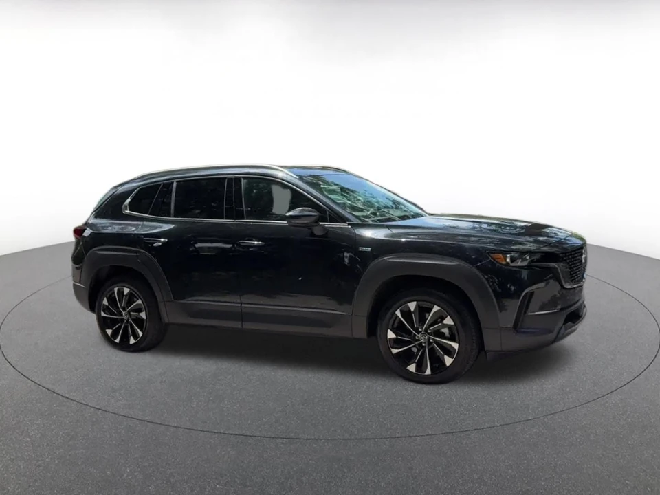 2025 Mazda CX-50 - Image 2 of 31