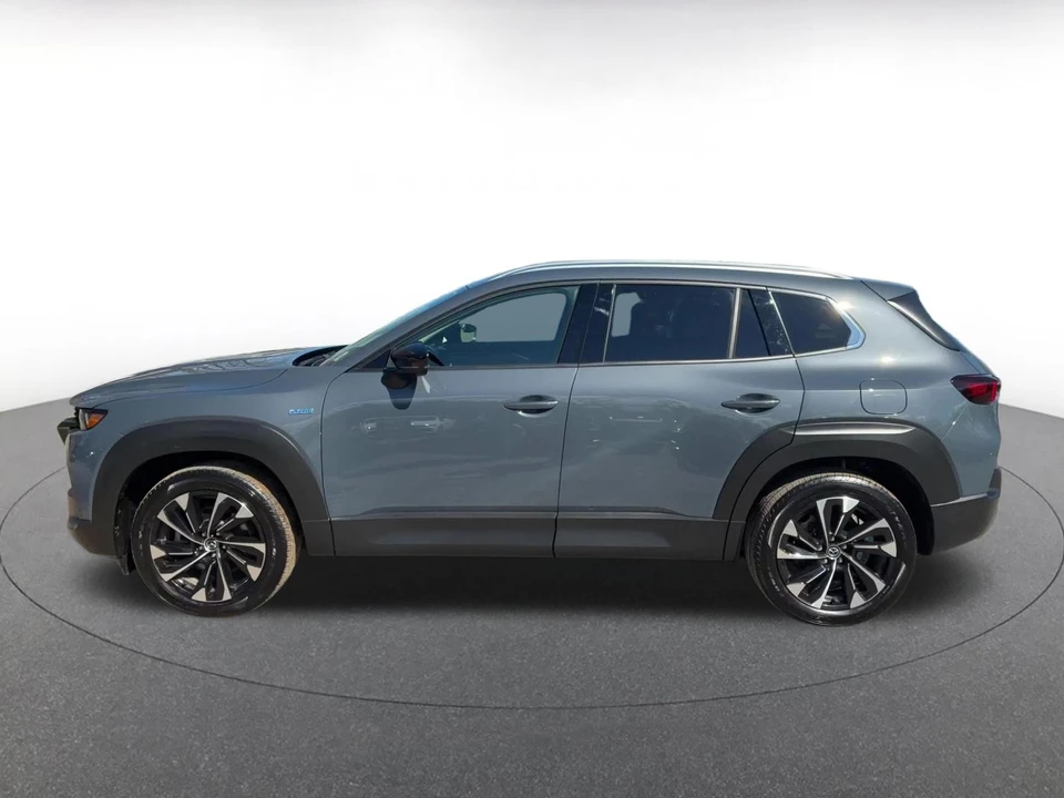 2025 Mazda CX-50 - Image 8 of 31