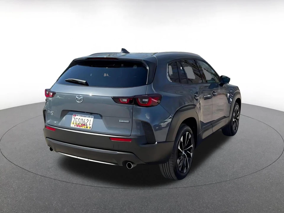 2025 Mazda CX-50 - Image 17 of 31