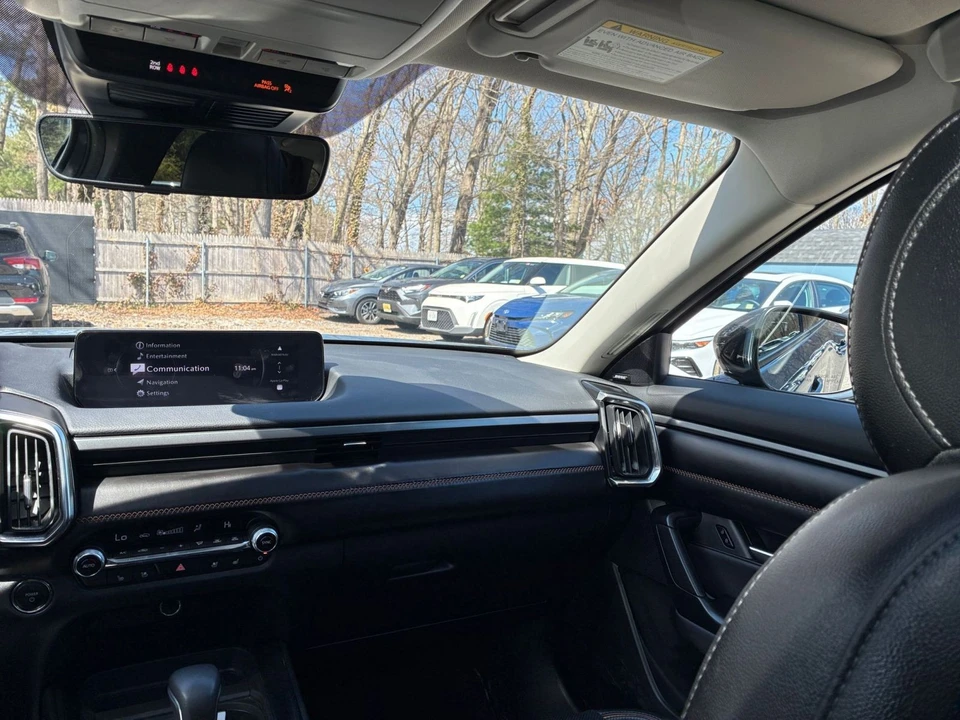 2025 Mazda CX-50 - Image 28 of 31