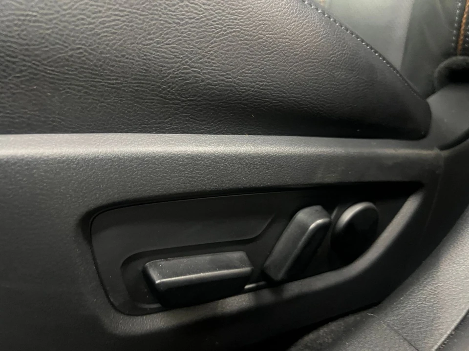 2025 Mazda CX-50 - Image 16 of 31