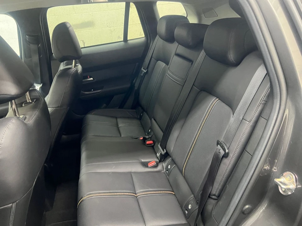 2025 Mazda CX-50 - Image 20 of 31