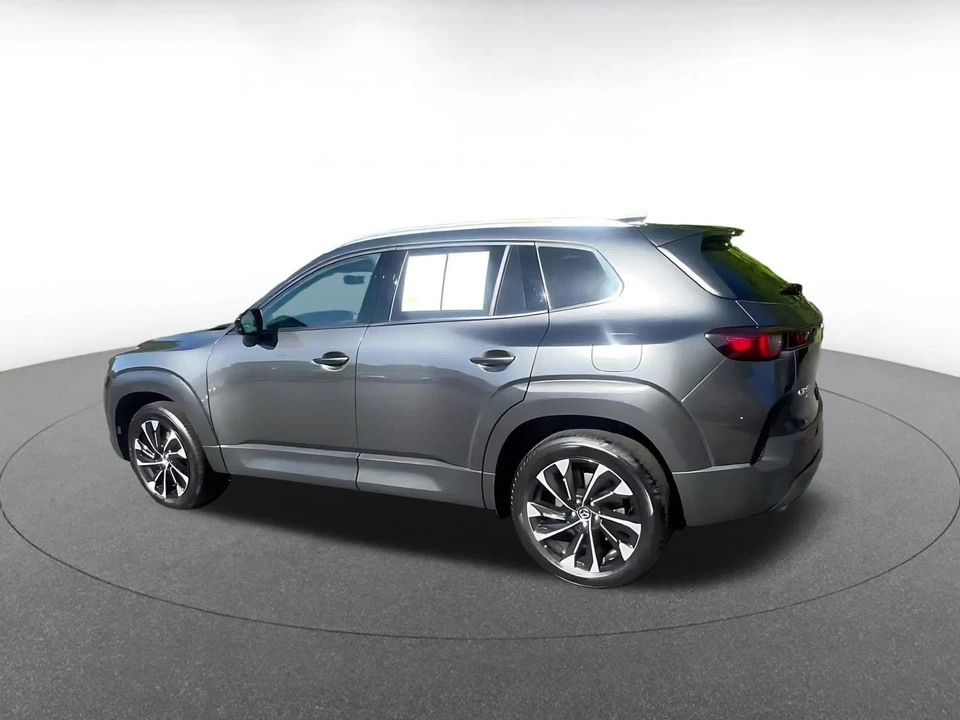 2025 Mazda CX-50 - Image 8 of 31