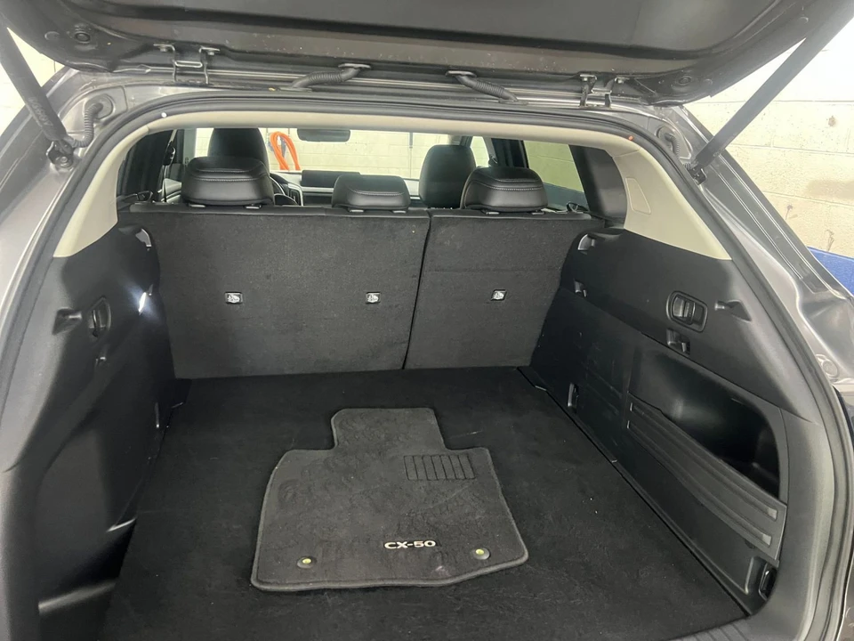2025 Mazda CX-50 - Image 25 of 31