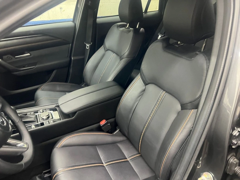 2025 Mazda CX-50 - Image 21 of 31