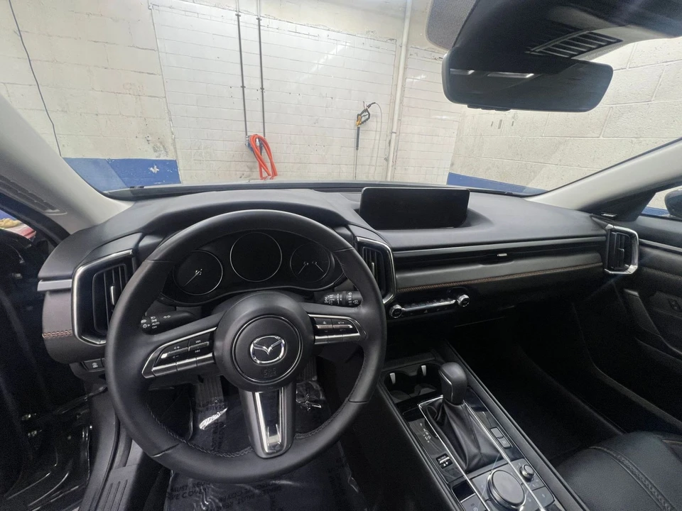 2025 Mazda CX-50 - Image 27 of 31