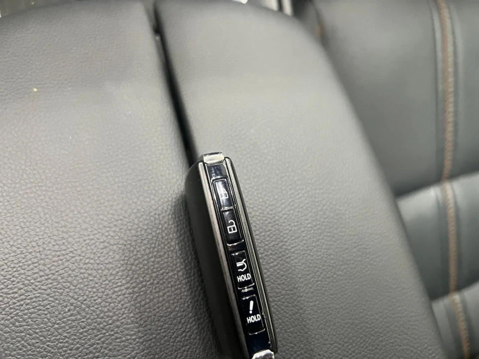 2025 Mazda CX-50 - Image 15 of 31