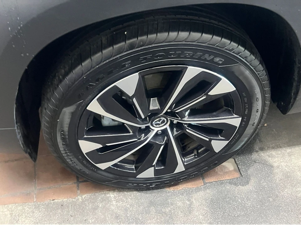 2025 Mazda CX-50 - Image 24 of 31