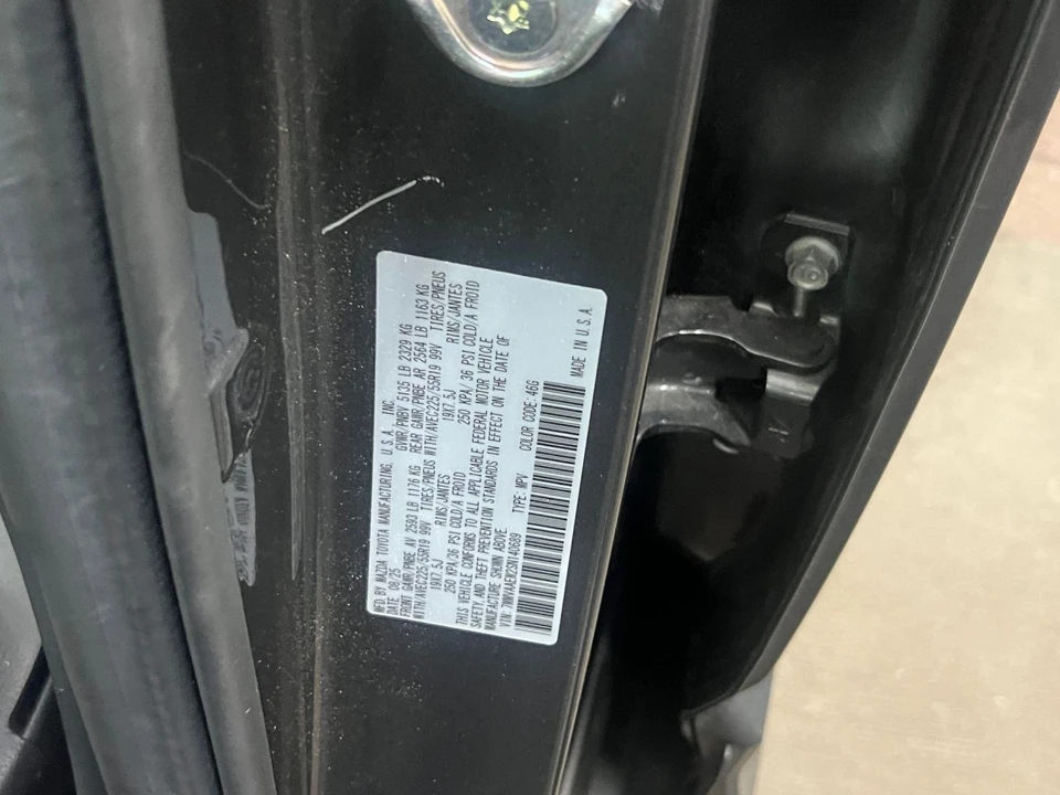 2025 Mazda CX-50 - Image 23 of 31