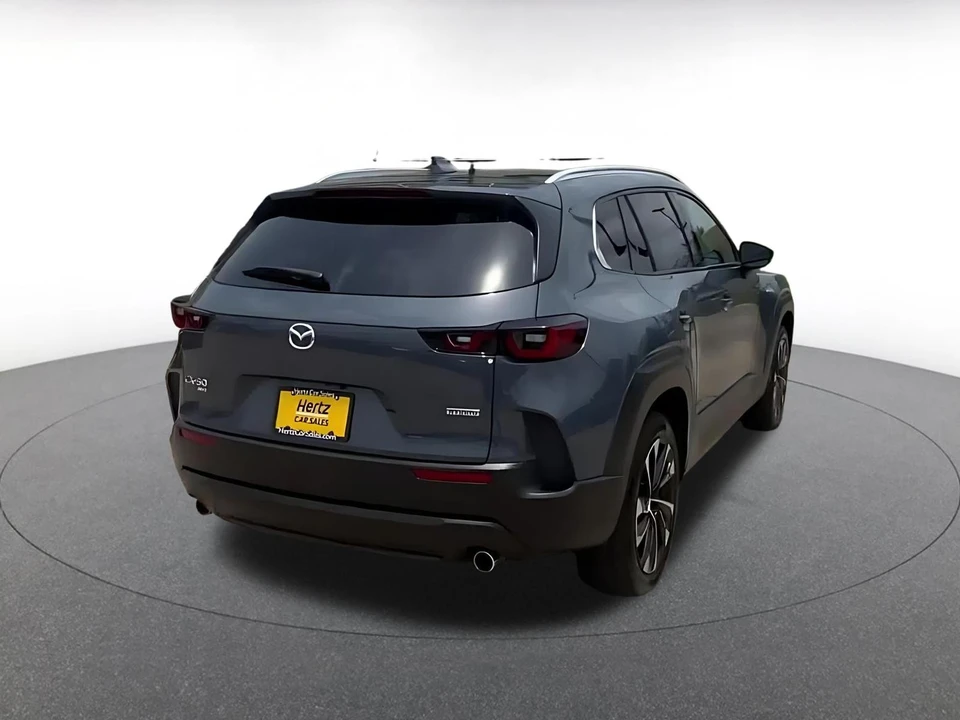 2025 Mazda CX-50 - Image 17 of 31