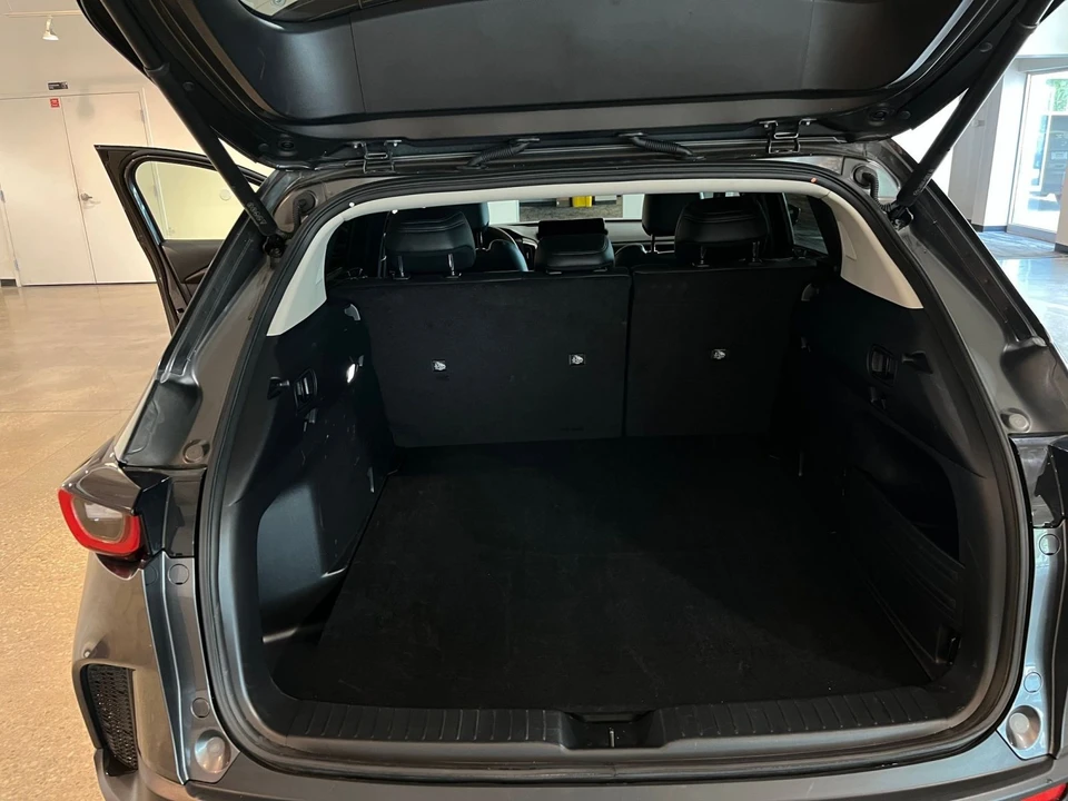 2025 Mazda CX-50 - Image 28 of 31